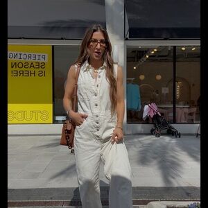 Levi’s Women's White Sleeveless Button-Front Jumpsuit Jeans
